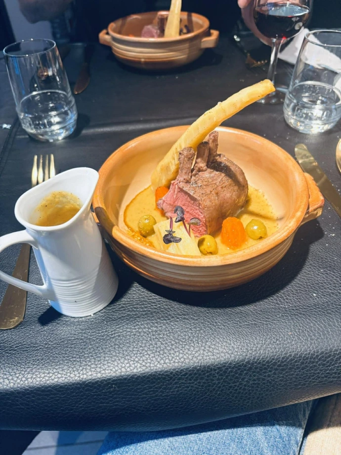 Tajine revisité par Avec Plaisir !, traiteur La Louvi!ère